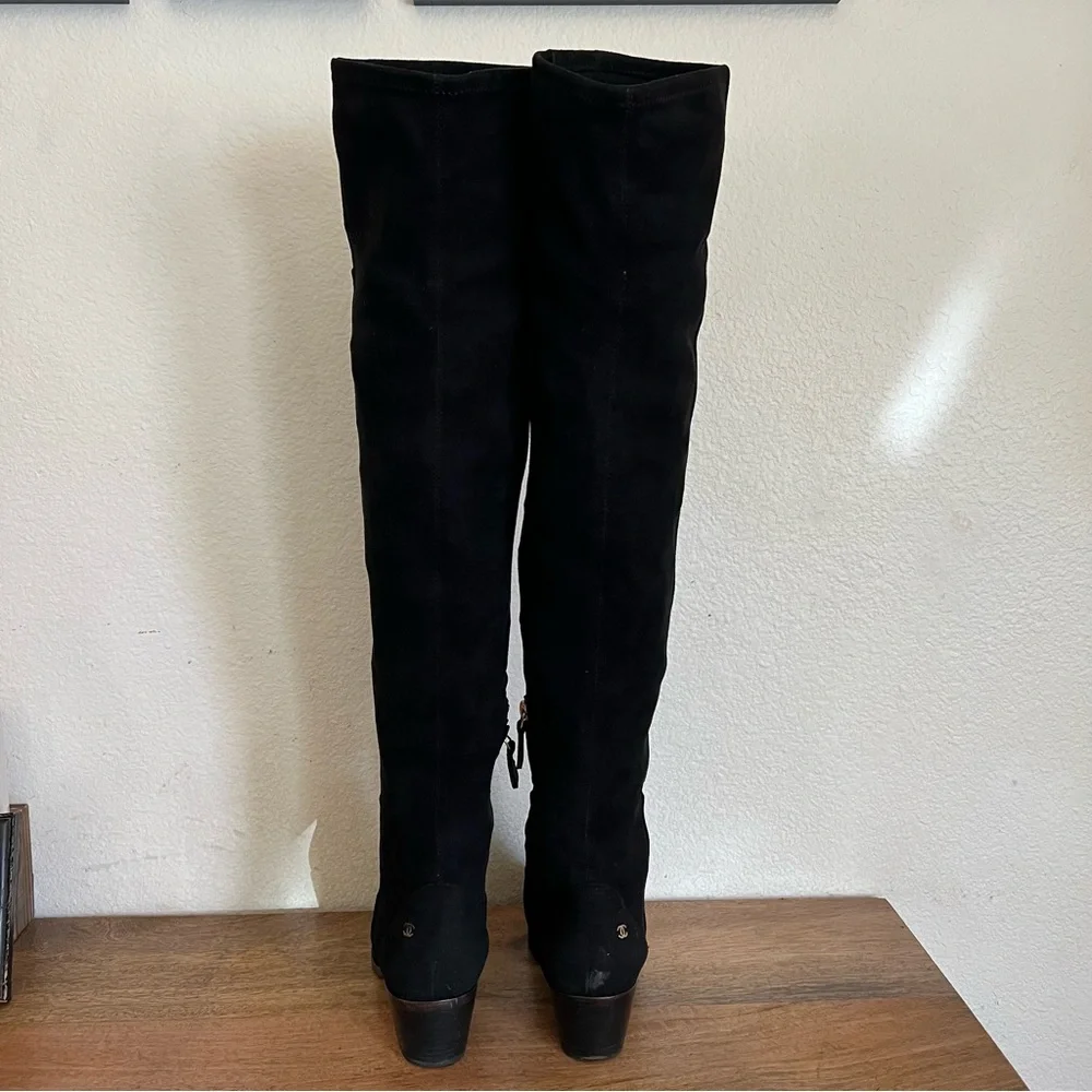 Chanel Black Knee High Heeled Boots Size 8